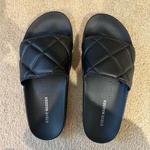 Steve Madden Black Slides Sandals Size 7